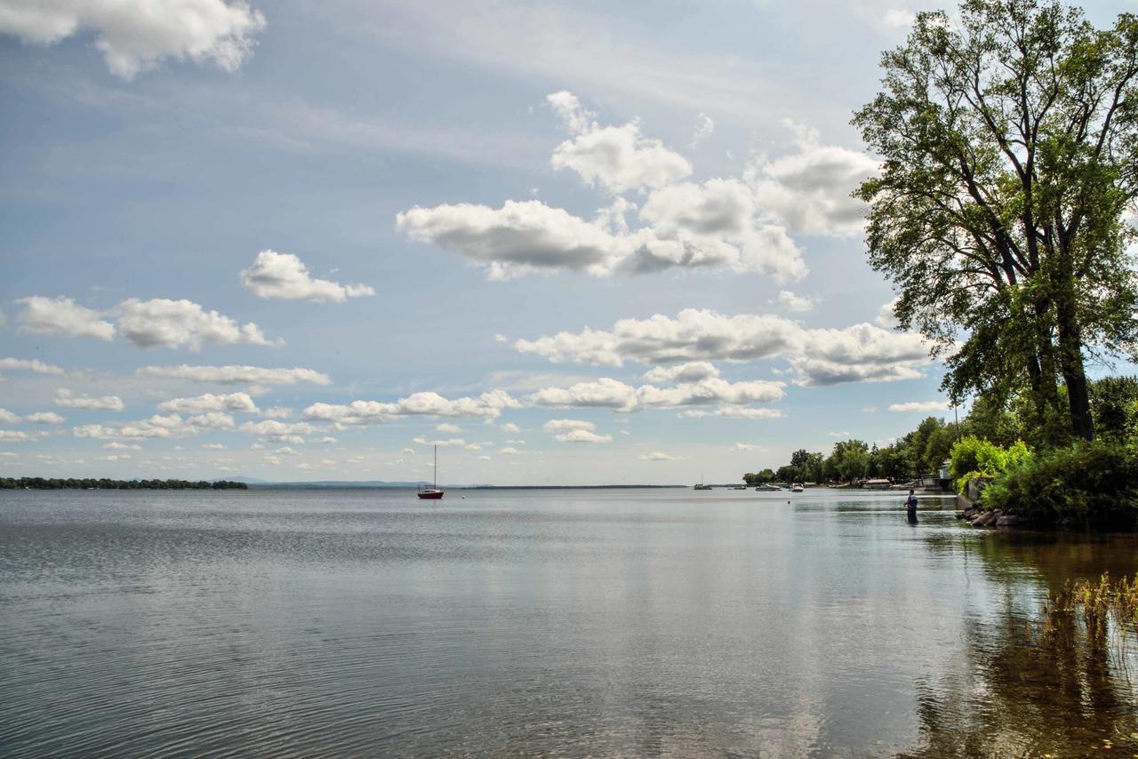 La Cache Du Lac Champlain Hotel Venise-en-Quebec Luaran gambar